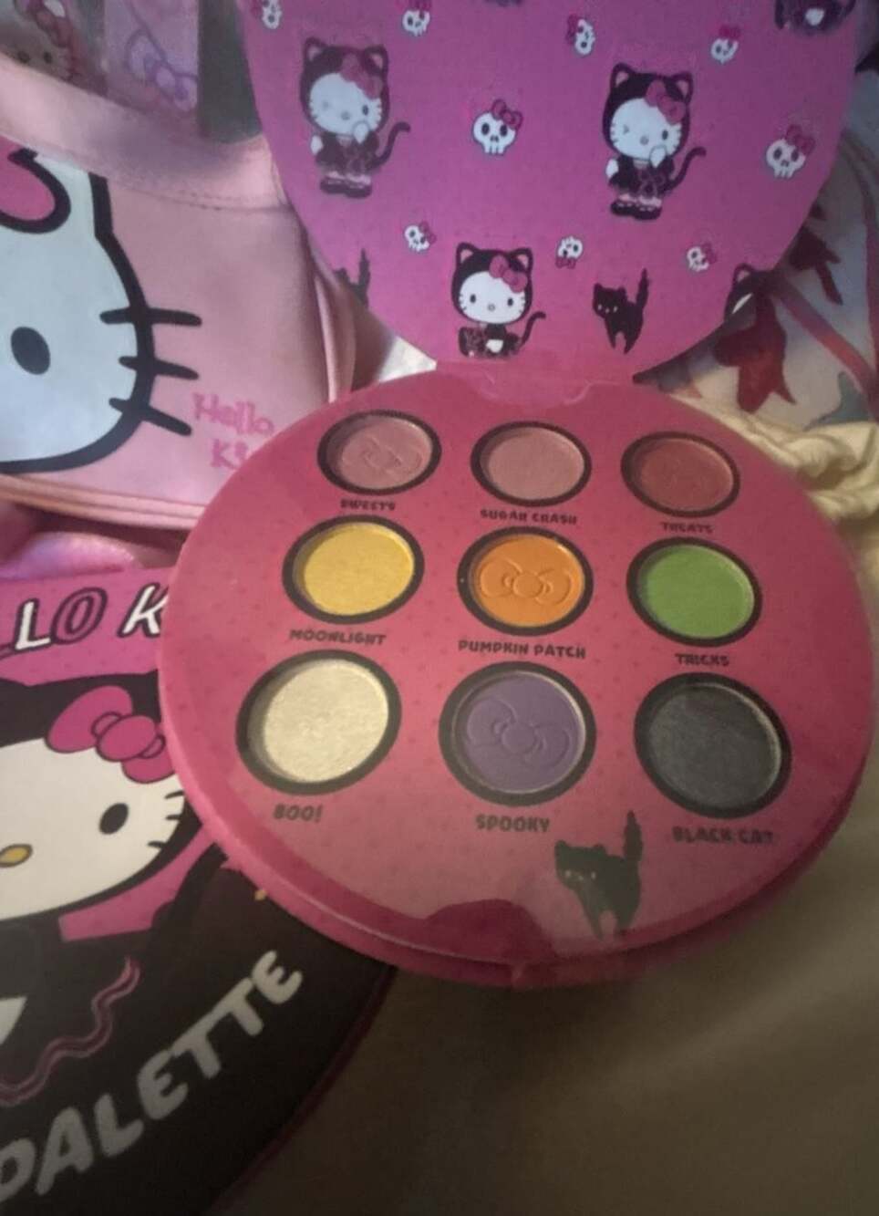 Hello Kitty Makeup Bundle - Picture 7 of 7